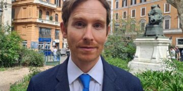 'Raggiunta la prova che i due telefonini infettati da Paragon'
