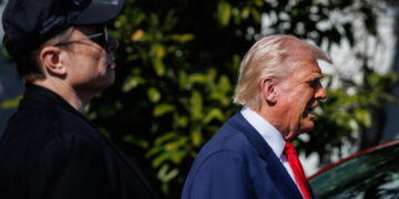 Politico: 'La chiamata venerdì. Futuro dei rapporti incerto'