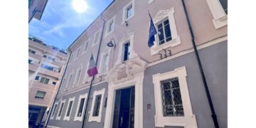 Soldi in cambio del rilascio. Funzionario vvf arrestato