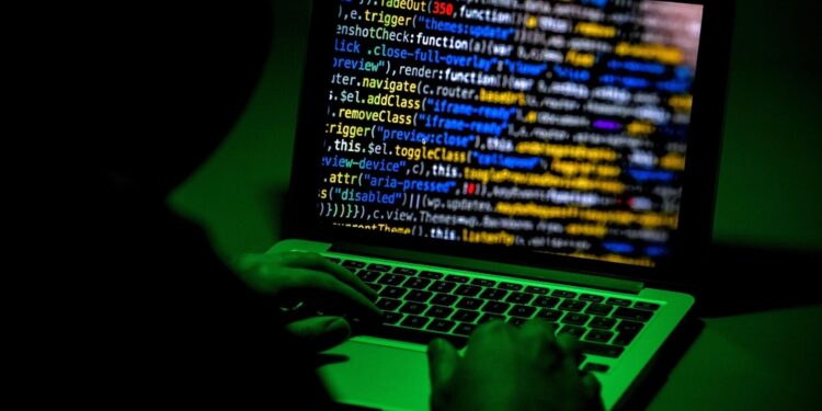 Per esperti è la risposta dell'Iran. Crescono anche le fake news
