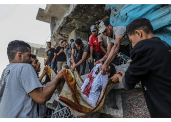 In raid e scontri a fuoco oggi a Gaza