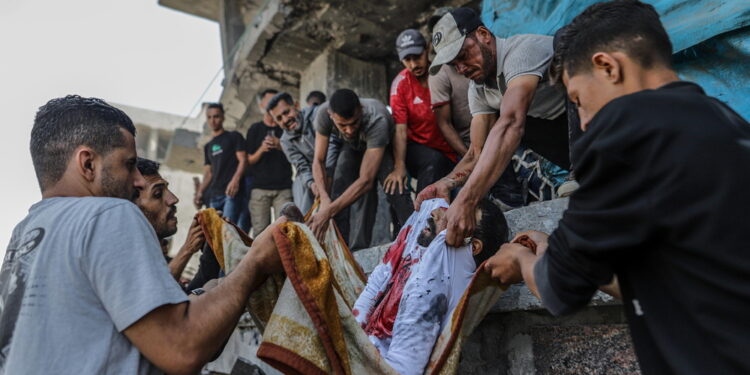 In raid e scontri a fuoco oggi a Gaza