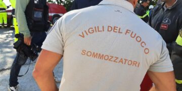 Era in barca con alcuni amici per una gita