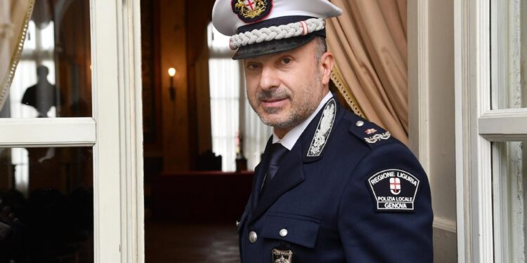 E' indagato per rivelazione di segreto d'ufficio