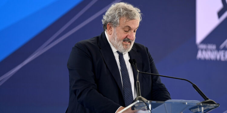 Per il presidente della Regione Puglia sarà il quarto figlio