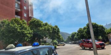 Stabile di Guspini evacuato dai vigili del fuoco e carabinieri