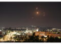 Israele colpisce la città