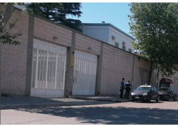 Indagini e ricerche sono in corso da parte dei carabinieri