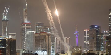 Poco prima Israele aveva inviato un allarme aereo sui cellulari