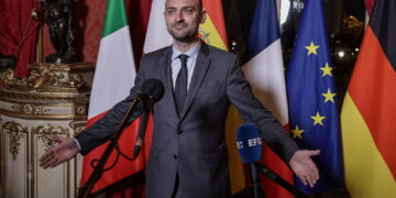 Ministro degli Esteri Barrot