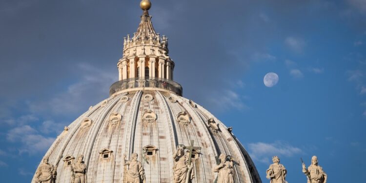 'Lunghe code in tutte le basiliche