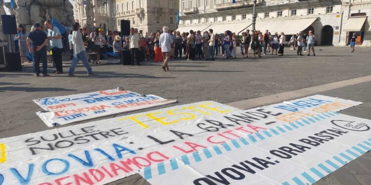 Protesta durante seduta Consiglio comunale. Polemica infinita