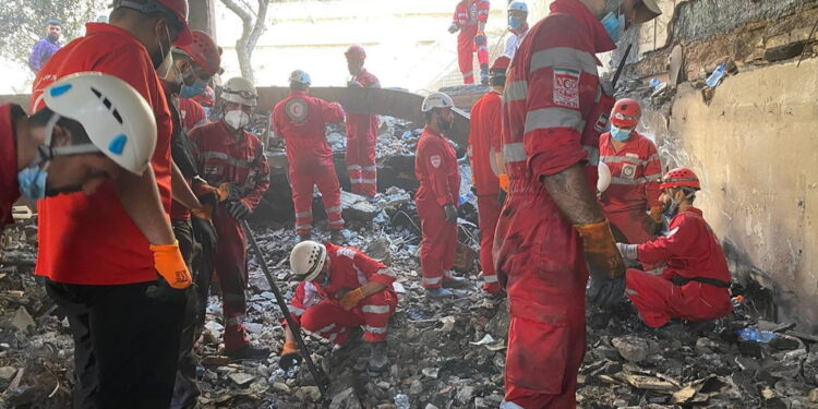Incendio riacceso a causa del vento