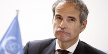 Decisione dopo sospensione collaborazione con l'Agenzia