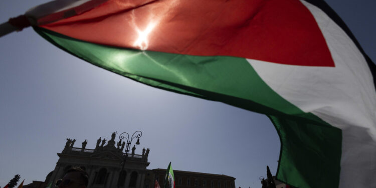 Lo riferiscono fonti vicine agli attivisti della marcia per Gaza