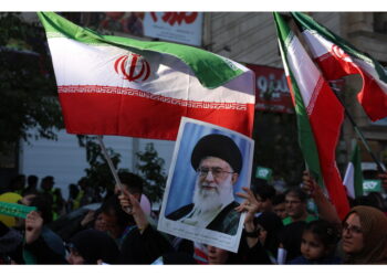 'La nazione iraniana continui a comportarsi con forza'