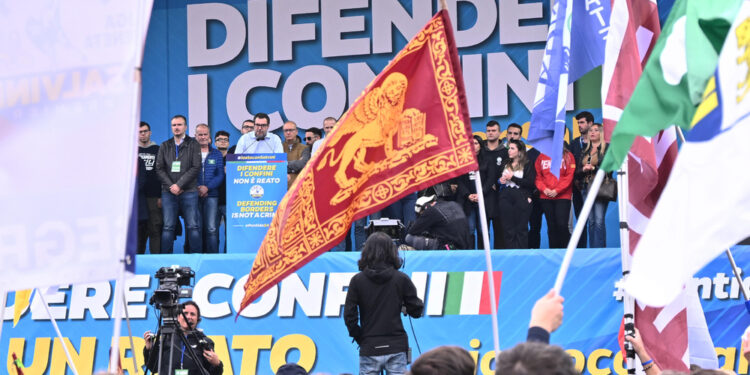 Scelto manifesto che richiama quello storico di 35 anni fa