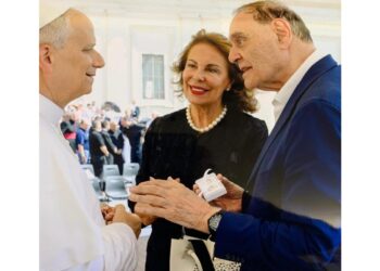 Tra gli invitati Piantedosi