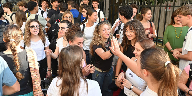 1 su 2 a caccia di autori e dritte last minute online