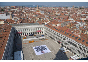 Blitz in Piazza San Marco