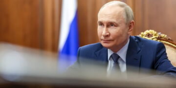 'Forniscono armi e coordinate a Kiev'