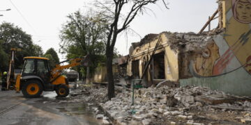 'Trump al telefono ribadisce volontà fine conflitto in Ucraina'