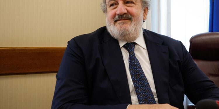 Emiliano: 'Una bussola per non lasciare indietro nessuno'