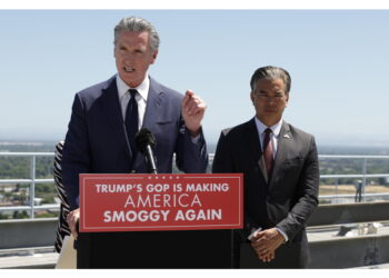 Il governatore della California contro la decisione di Trump