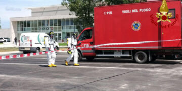 Oltre 200 ospiti evacuati precauzionalmente