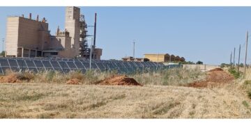 Stava lavorando a un impianto fotovoltaico a Menfi