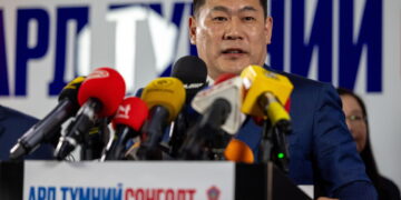In seguito ad accuse di corruzione