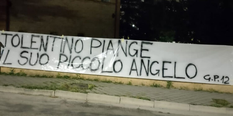 Il materiale trasmesso alla Procura. Domani mattina i funerali