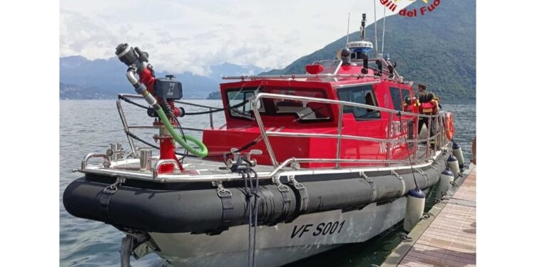 Parziale affondamento dell'imbarcazione ai castelli di Cannero