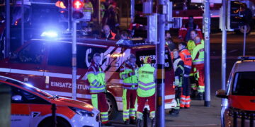 Il rogo ha provocato anche 50 feriti