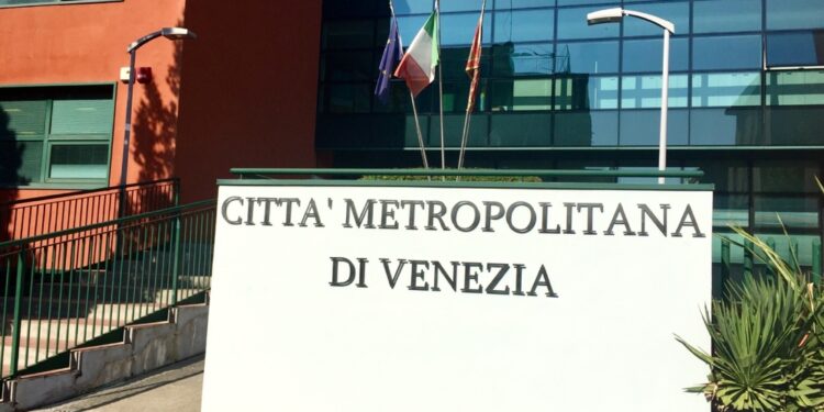 Invito a igiene personale per 'numero crescente di segnalazioni'