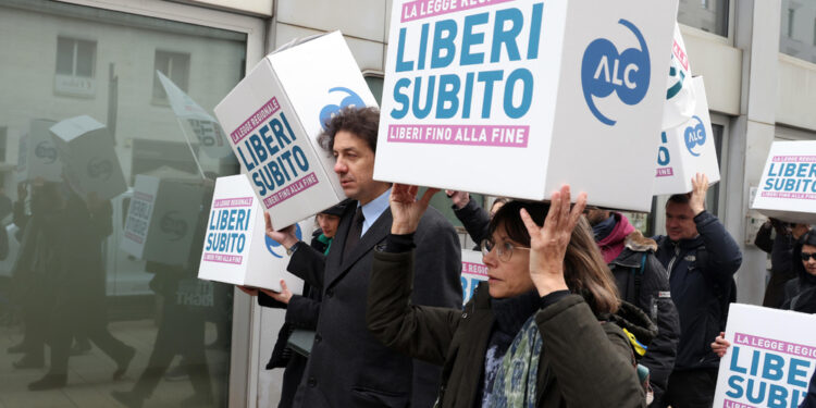 Ass.Coscioni: 'Pieroni