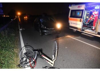 A dare l'allarme un automobilista di passaggio
