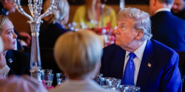 Il presidente Usa critica i media: 'Vogliono sminuire attacco'