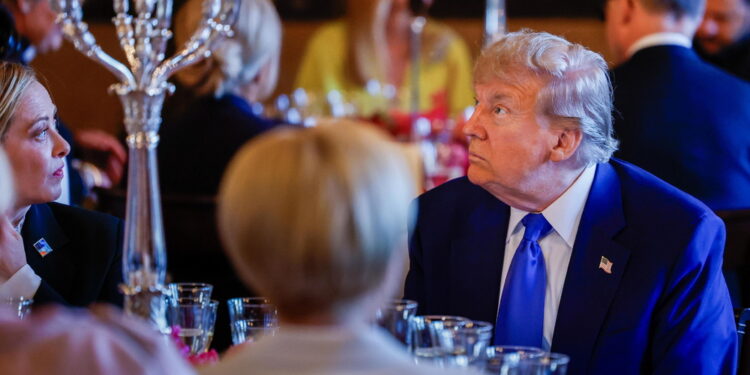 Il presidente Usa critica i media: 'Vogliono sminuire attacco'