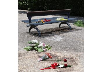 Domani la camera ardente per la 45enne massacrata dall'ex marito