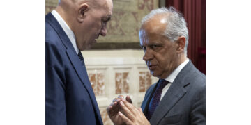 A presiederlo il ministro dell'Interno Piantedosi