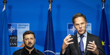 'Serve difesa aerea e sostegno sul fronte degli aiuti militari'