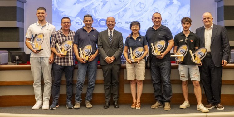 I comaschi premiati a Lecco