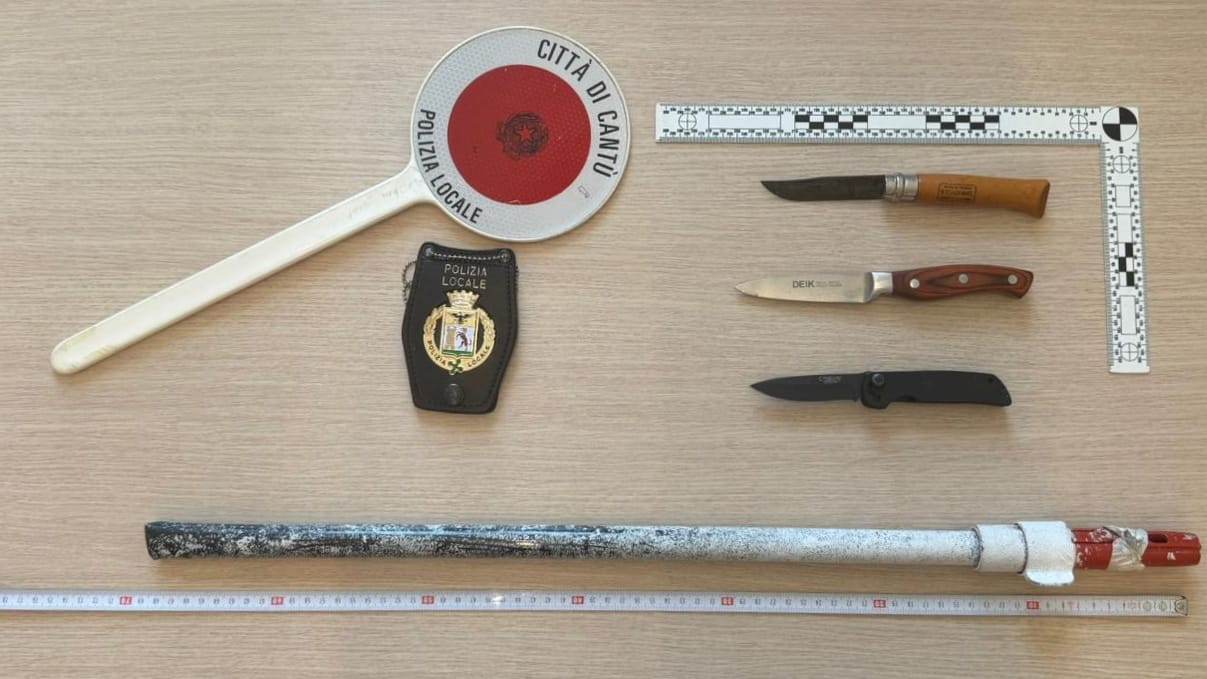 Coltelli e bastoni in centro Cantù, quattro denunciati dalla polizia locale