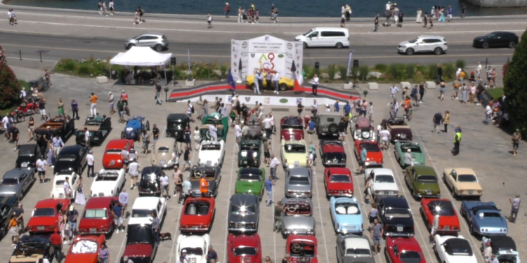 Le celebrazioni: dal corteo d’auto storiche alla sfilata di moda