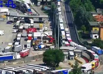 a9 traffico dogana
