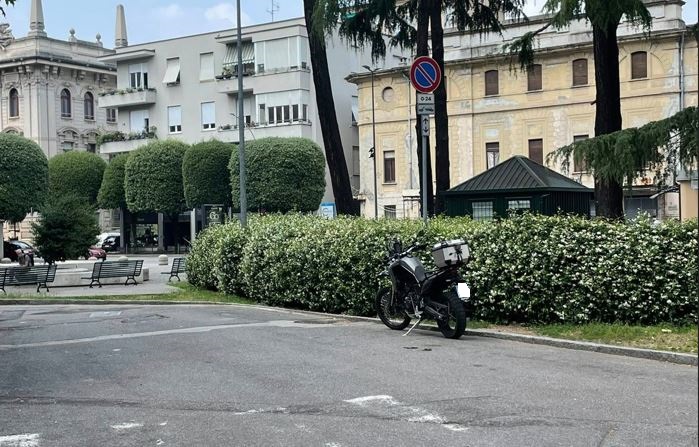 La multa per divieto di sosta accende lo scontro tra Gaddi e Rapinese