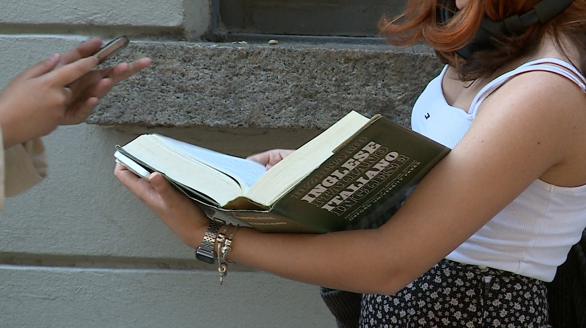 Maturità 2025, al via la seconda prova. Da lunedì cominciano i colloqui orali, poi spazio all’estate