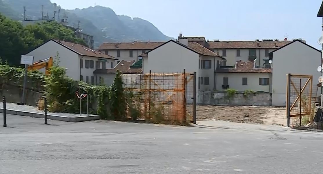 Como: degrado nell’area abbandonata di via Castellini, iniziati i lavori di riqualificazione