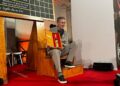 Con L'anniversario (Feltrinelli)